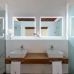 ホテル La Casa De La Camelia *