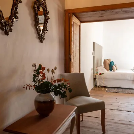 La Casa De La Camelia