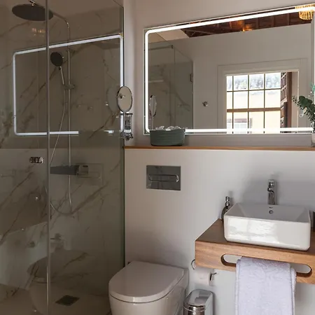 La Casa De La Camelia فندق لا لاغونا