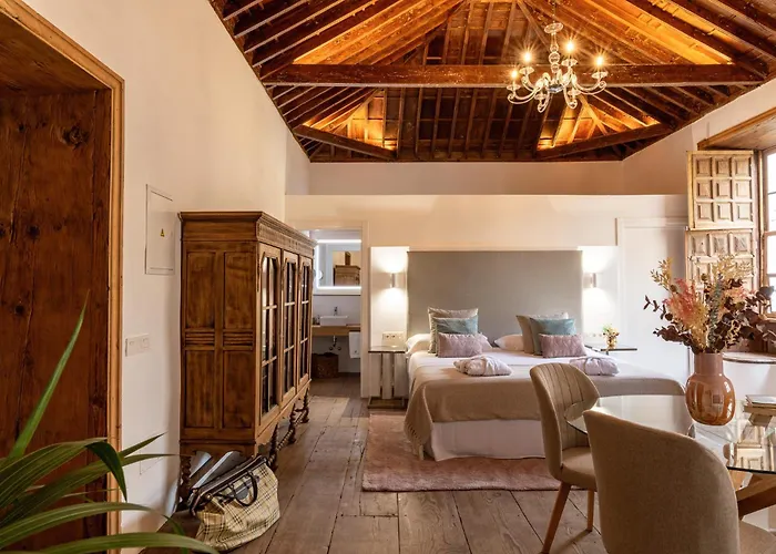 Hotel La Casa De La Camelia