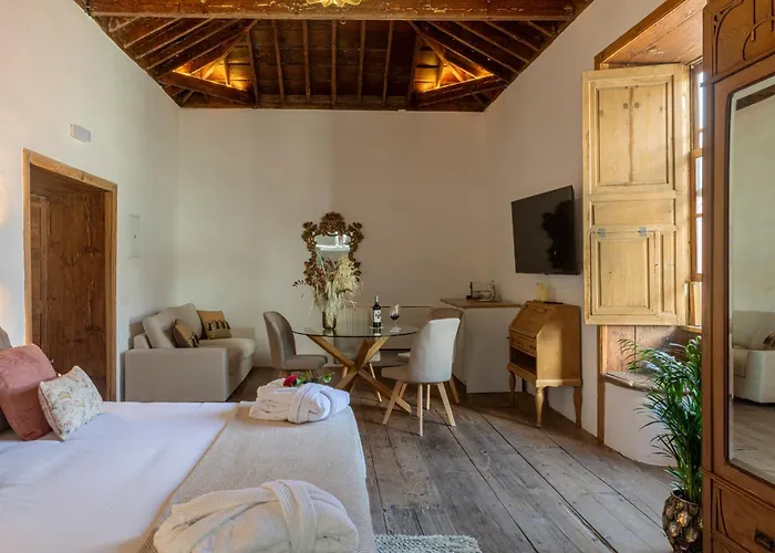 La Casa De La Camelia * La Laguna (Tenerife)